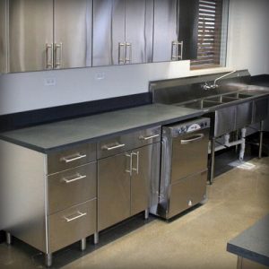 Silver Star Metal Fabricating Inc. - Commercial Kitchens