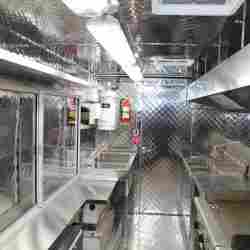 Silver Star Metal Fabricating Inc. – Food Trucks – Our Customers – Lucky Luciano's (formerly Rotstein Fresswagen)