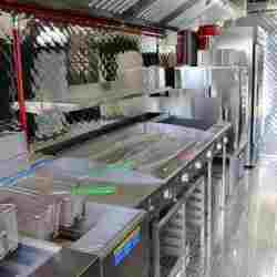 Silver Star Metal Fabricating Inc. – Food Trucks – Our Customers – Untamed Chef