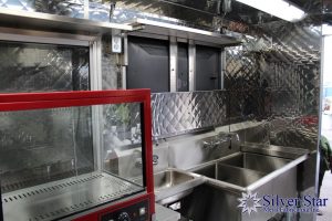 Silver Star Metal Fabricating Inc. – Food Trucks – Our Customers – Trochilus Gourmet Jamaican Jerk Chicken