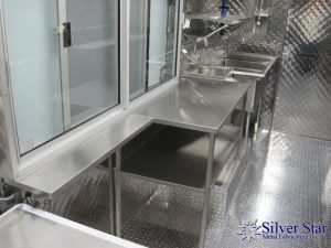 Silver Star Metal Fabricating Inc. – Food Trucks – Our Customers – SliderBOSS Gourmet Burgers & Fries